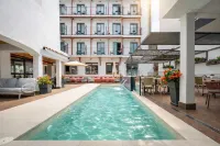 Neptuno Apartments - Pools