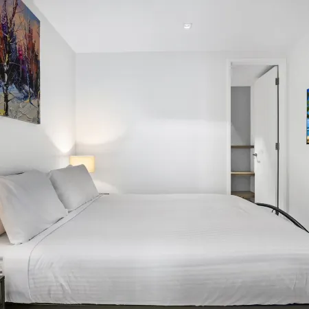 Harbour View Apartment With Pool & Gym