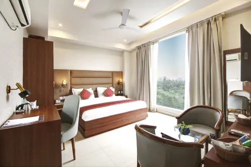 Marks Hotel & Banquet