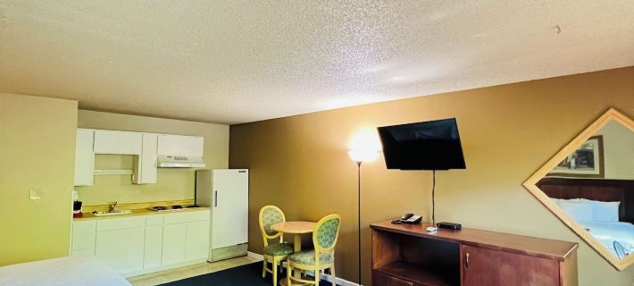 Travelodge by Wyndham Canyonville Hotels in Douglas County