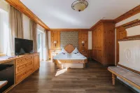 Anthony´s Alpin Hotel Garni - balcony