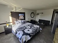 The Suite Inn