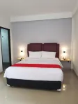MJs Hotel