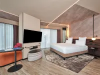 Novotel Istanbul Bomonti Hotels near Bomontiada