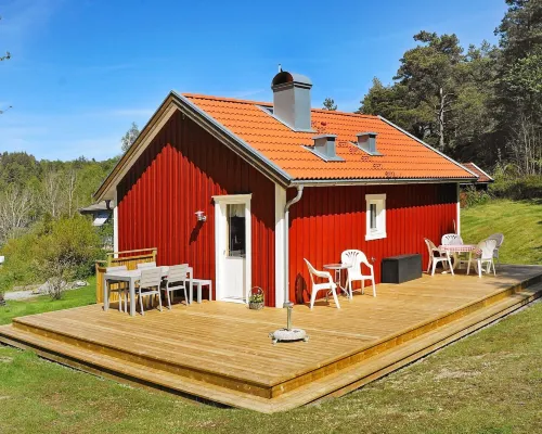 4 Person Holiday Home in HENÅN Hotels in Orustin kunta