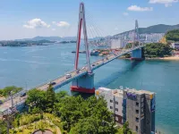 Yeosu Janggun Island Pension Отели рядом с достопримечательностью «Мост Тольсан»