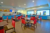 Comfort Inn & Suites Sierra Vista Near Ft Huachuca - breakfast