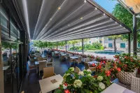 Annex Building of Art Hotel