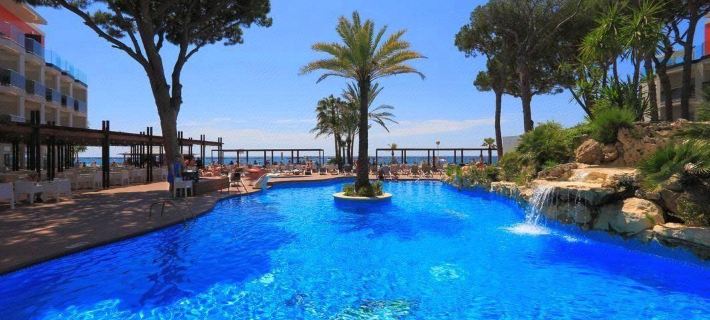 仲夏森圖裡昂海灘飯店 坎布里爾斯住宿飯店