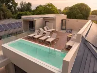 Guesthouse Ubuntu - Stellenbosch - Rooftop Pools