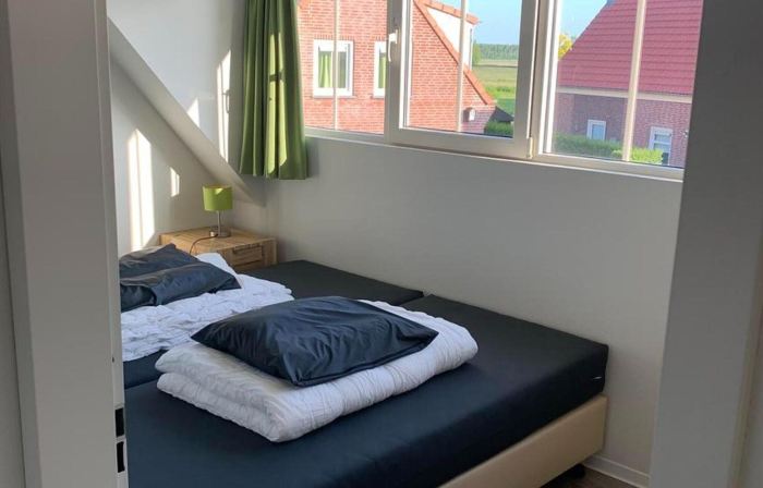 House in Netherlands for 8 With Modern Comfort