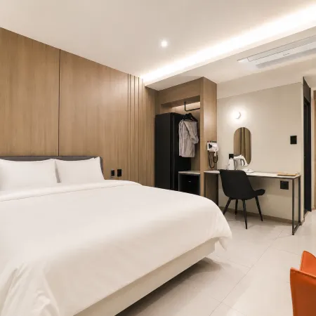 Hound Hotel Daegu Dongdaegu Station Отели рядом с достопримечательностью «Железнодорожная станция Тондэгу»