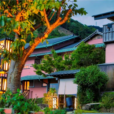 Omoideno Jinde Hotels near Toi Onsen