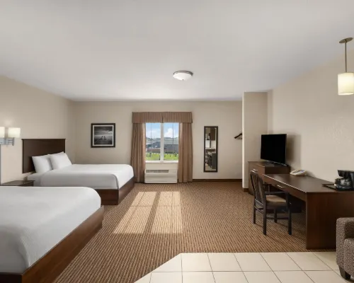 Travelodge Suites by Wyndham Estevan โรงแรมในเอสเตวาน