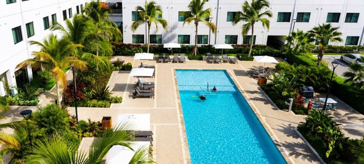 Governors Village Seven Mile Beach Corridor Hotels in Grand Cayman
