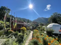 Wake in Himalayas - Pools
