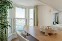 Quayside Apartments, Brixham - Apartments