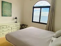 Brandnew beachfront apartment! Great view, private balcony, large shared terrace - ห้องครัว