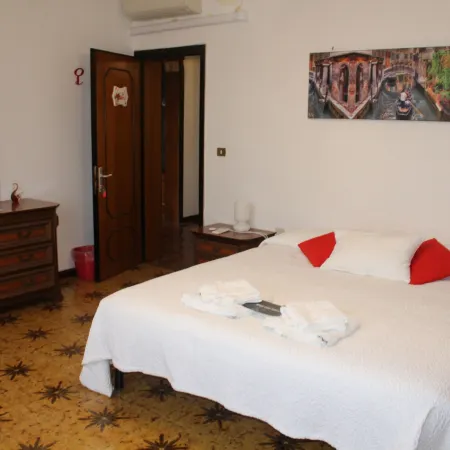 B&B Airport Venice Diego Отели рядом с достопримечательностью «Остров Бурано»