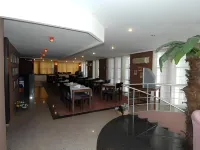 hotel antroyal - breakfast