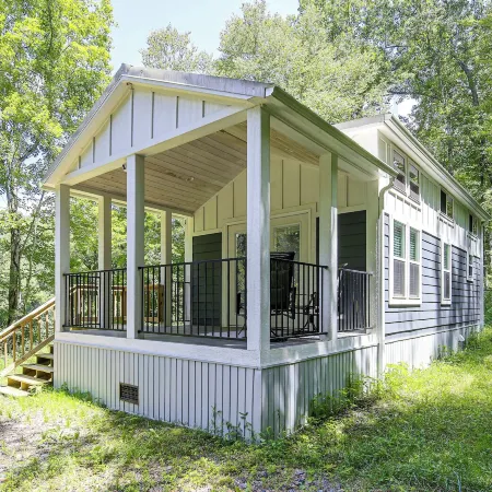 Walk to Creek! Serene Getaway in Mountain City