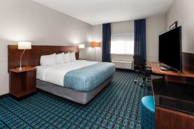 Wingate by Wyndham Oshkosh
