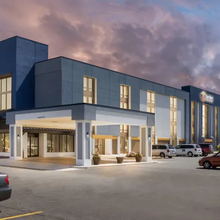 Comfort Inn & Suites Evansville Airport