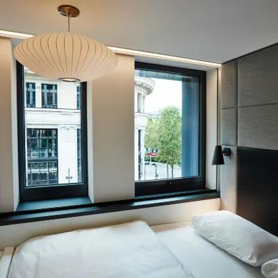 citizenM Paris Champs-Élysées Hôtels à proximité de : Avenue des Champs-Elysées
