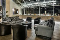Hilton Yaounde - Quầy Bar