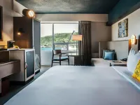 DoubleTree by Hilton St. John's Harbourview Hotels near The Fluvarium
