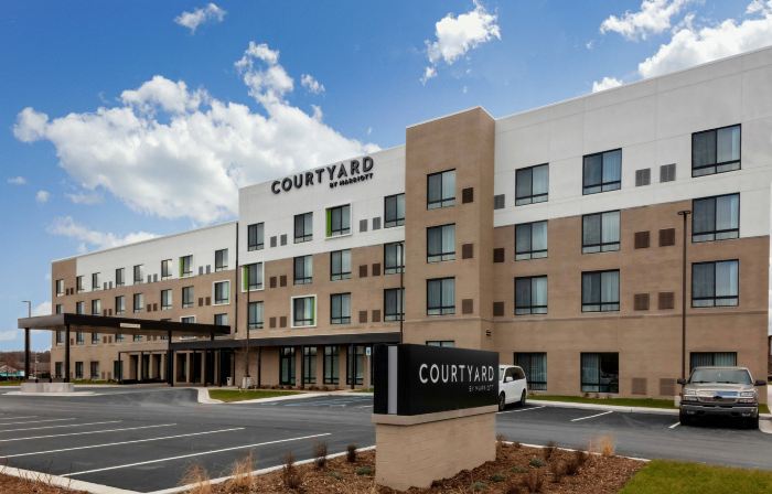 Courtyard East Lansing Okemos