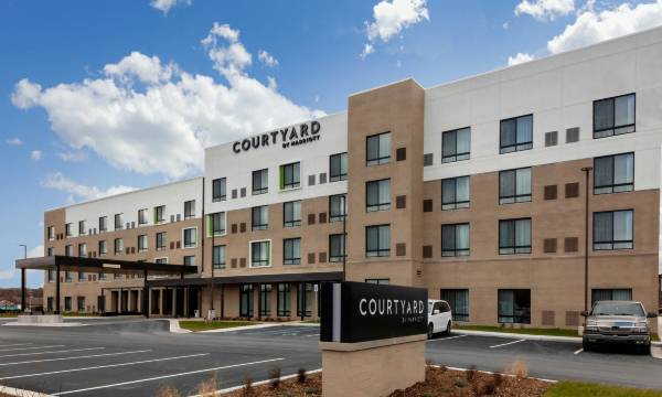 Courtyard East Lansing Okemos