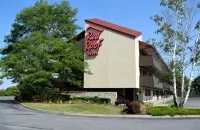 Red Roof Inn Syracuse - 2 estrellas