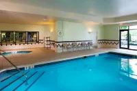 SpringHill Suites by Marriott Newark International Airport - parcheggio