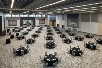 Delta Hotels Muskegon Convention Center - parking