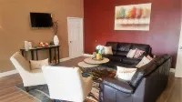 Red Roof Inn & Suites Houston - Humble/ IAH Airport - Motels