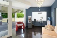 Gables Cove Hotel - Parkplatz