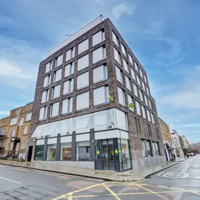 優品迎智選倫敦西布朗普頓酒店 鄰近哈默史密斯及富勒姆的酒店