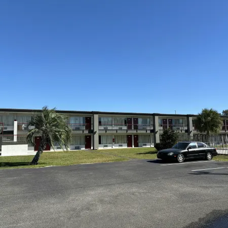 Red Roof Inn Wildwood, FL - The Villages