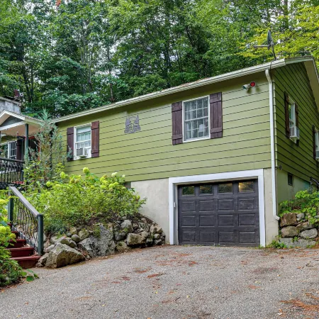 Rustic Adirondacks Home w/ Hot Tub & Lake Access!