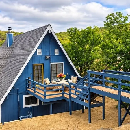 Cozy Chalet Retreat in Banning, California Pets-Friendly!