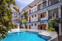 Hotel Naxhiely - 2-Star