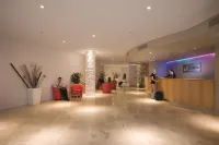湯斯維爾假日盛橡套房酒店 - 公寓