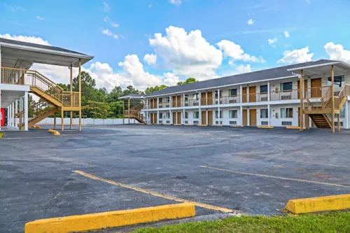 Economy Inn by OYO Ashburn I-75 - 2-Star