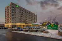 La Quinta Inn & Suites by Wyndham New Haven - Phòng Gym