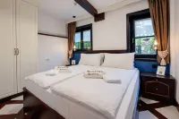 Villa Amfitea - غرفة مطلة على الجبل