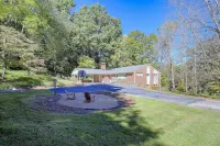 Updated Ranch-Style Home w/ Scenic Deck, Pond - 3-Star