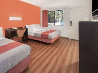Motel 6 Thousand Oaks, CA Hotels in Thousand Oaks