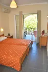 Holiday Apartments Yannis on Agios Gordios Beach in Corfu