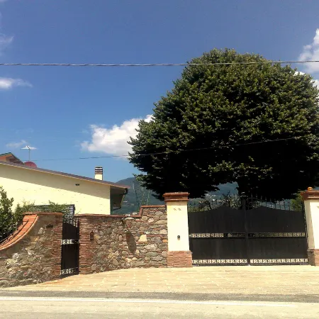Villa in Lucca Placed in a Residential Area, All Services Nearby